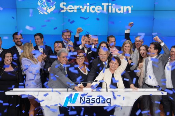 ServiceTitan’s successful IPO serves as a model for fintech companies to consider public offerings.