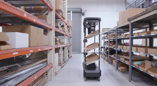 Collaborative Robot: Carter Pro Designed for Human Interaction and Movement